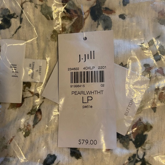 NEW - JJill Women's loose fit top PearlWhtht. Measures 21.5” chest / 26.5” long. - Picture 5 of 5